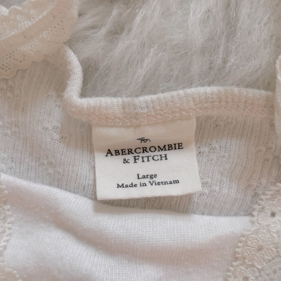 Abercrombie and Fitch Lace Cami - Picture 3 of 5